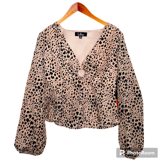 Lulus NWT Having A Moment Taupe Leopard Print Top Blouse size XS - Picture 4 of 12